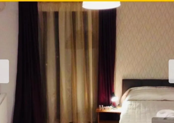 Cosmoplazahome Apartmán *